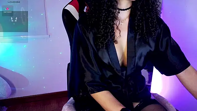 Lia_Tinez live sex cam