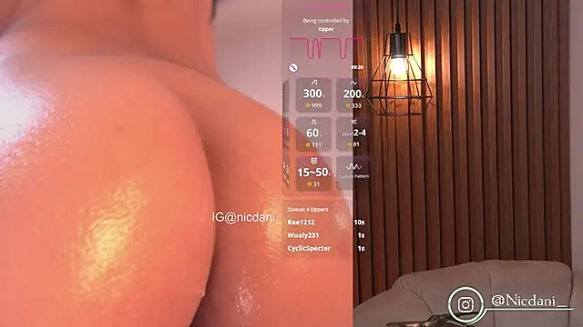 nicdani_1's cam snapshot