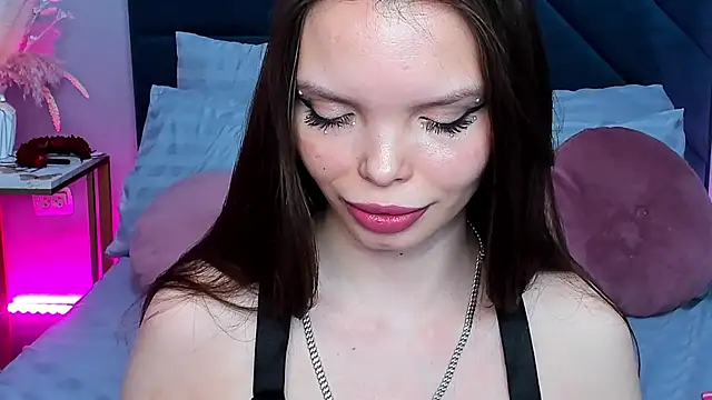 Curvy_Dynamite_'s cam snapshot