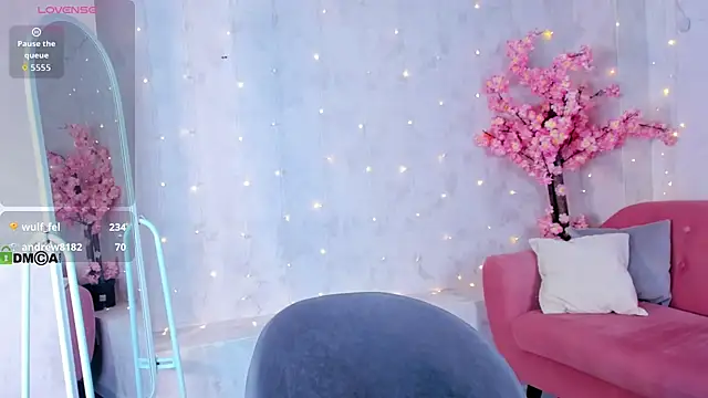 Renesmy_Black's cam snapshot