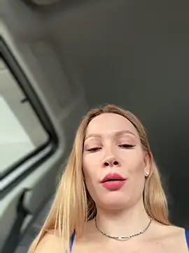 LavenderHot's cam snapshot