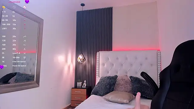 aliscollins_'s cam snapshot