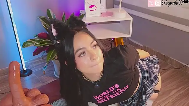 Babymishi's cam snapshot