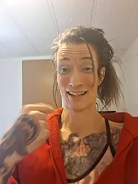 MaitressePomme3 live sex cam