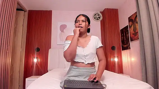 ivanna_curly's cam snapshot