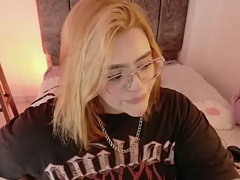 missevans's cam snapshot