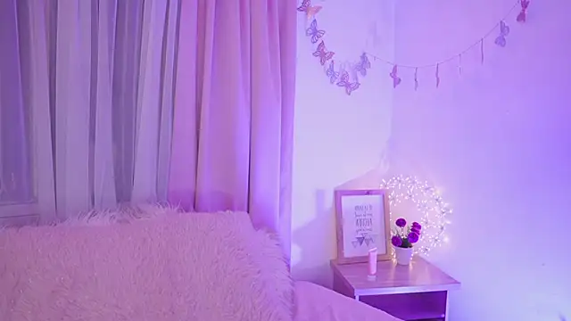 Meggie_'s cam snapshot