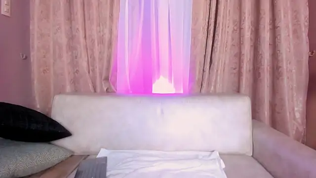 AnnaBroooks's cam snapshot