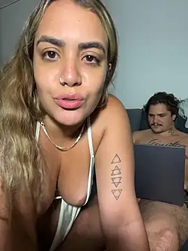 triiiix live sex cam