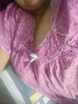 Yusra5's cam snapshot