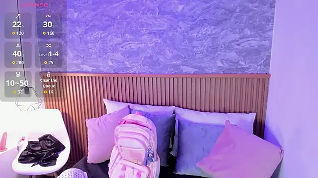 alina_souvage_'s cam snapshot