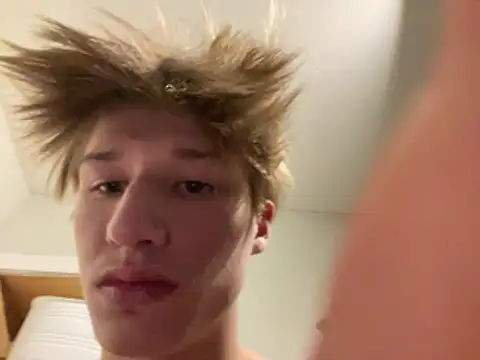 yourwhiteboy1's cam snapshot