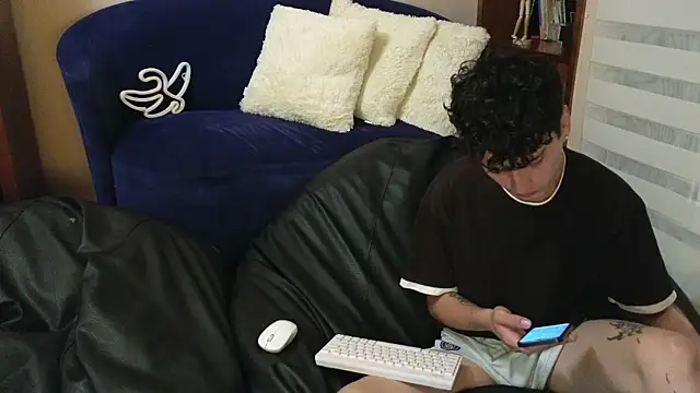 mrpicklesx23 live sex cam