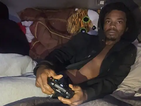 SlimeCrownzOut5 live sex cam