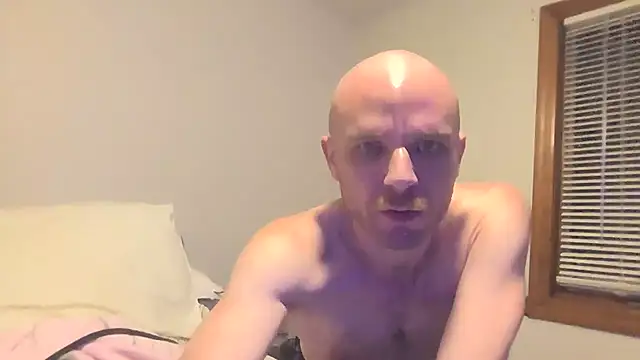 FrankieFuckMe live sex cam