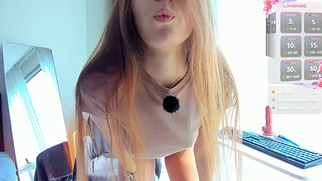 Alice_neon's cam snapshot