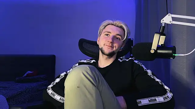 Elvin_Vaenight's cam snapshot