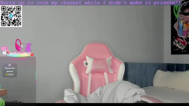 Nicole_Charm's cam snapshot