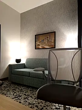 CloudyMuscleBeefy live sex cam