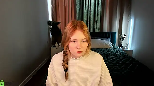 Julia_Anis's cam snapshot