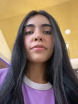 DaphneUwu live sex cam