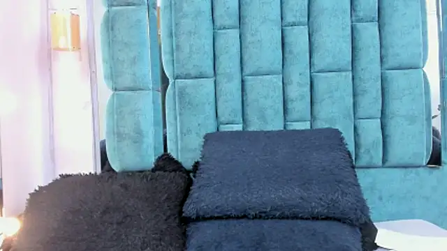 ARTEMISAKIM live sex cam