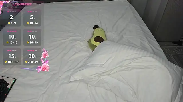 lovelymikky's cam snapshot