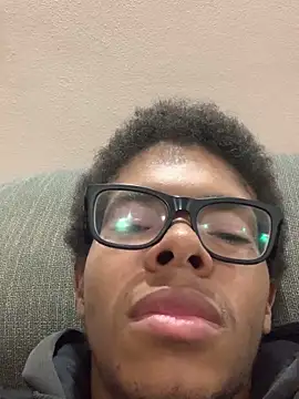 ELPikaPreta live sex cam