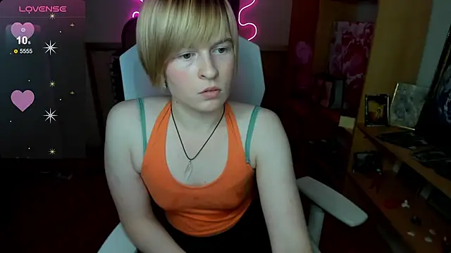 Cattie_w_'s cam snapshot