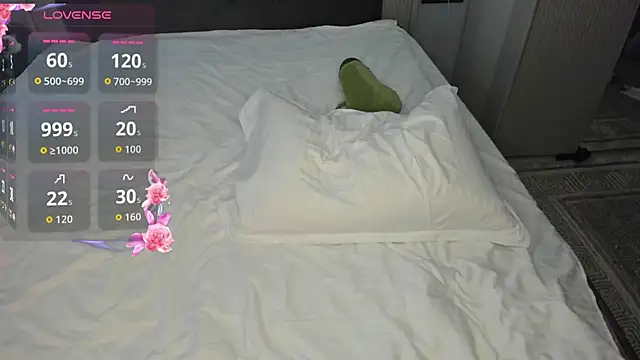 lovelymikky's cam snapshot