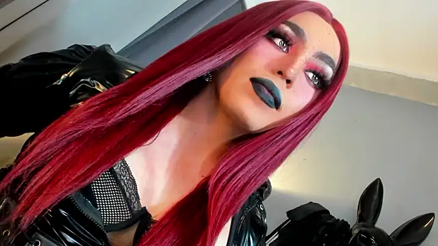 DominaAurumXXX live sex cam