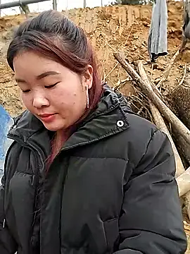 lylylove live sex cam