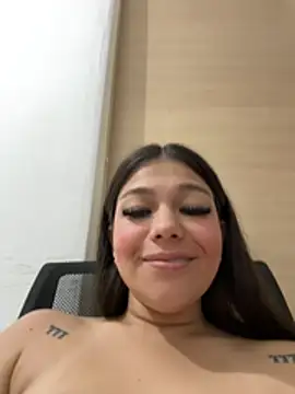 Alyshanon18 live sex cam