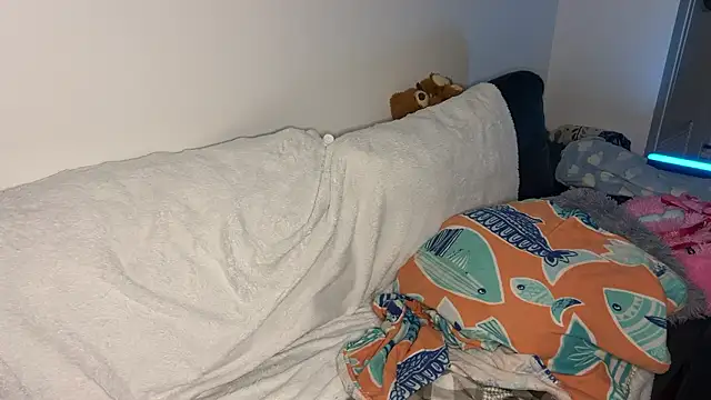 alanahart's cam snapshot