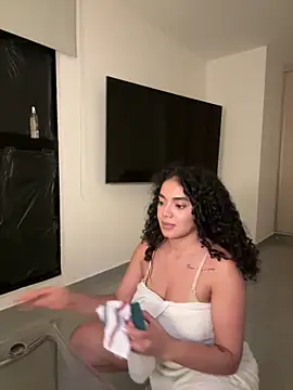 Curlyierr's cam snapshot