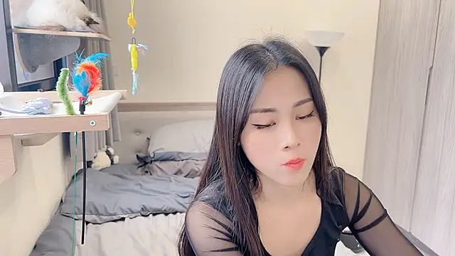 BabyOneDaily's cam snapshot