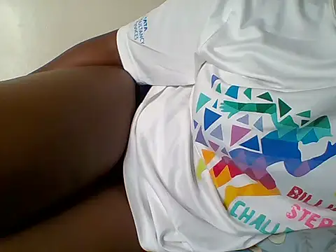 Miamilove-Xo's cam snapshot