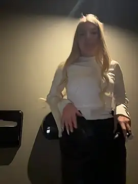 NewLale's cam snapshot