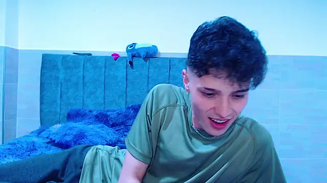 hottie_couplee's cam snapshot