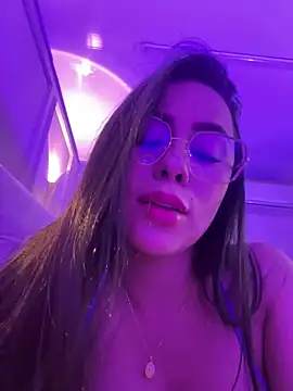 Miss_blue69's cam snapshot