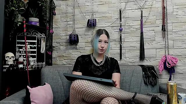 CruelMistress's cam snapshot