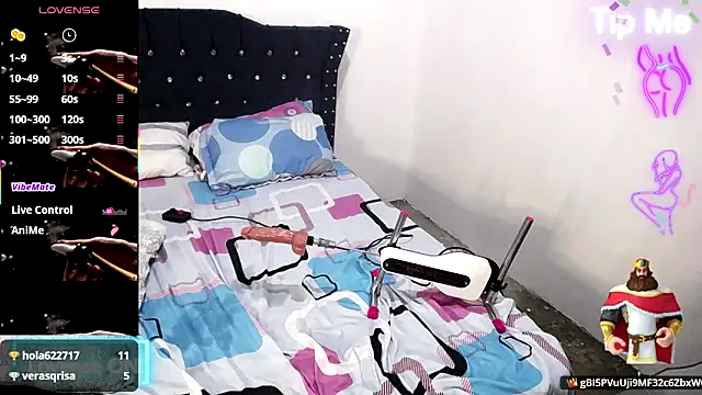 zaraluxx1's cam snapshot