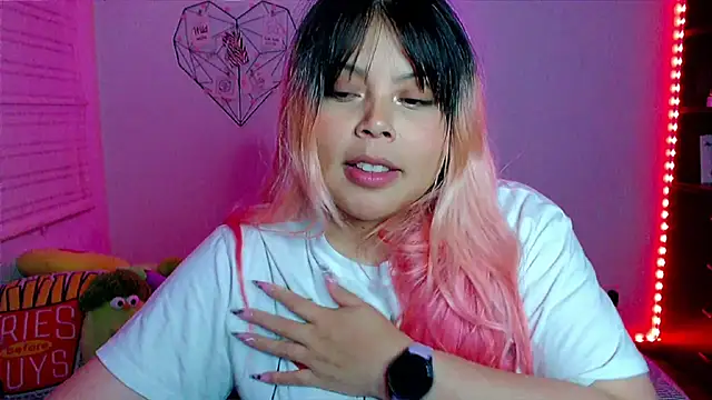 EllieMoonX's cam snapshot