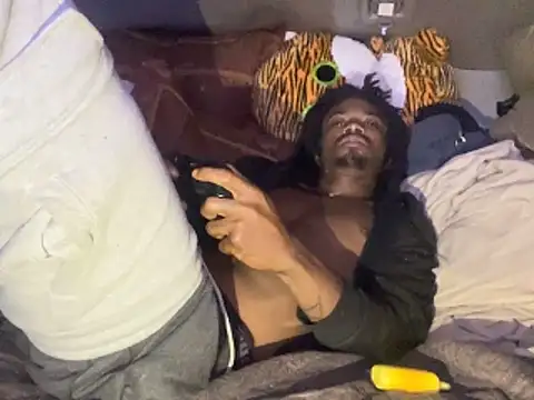 SlimeCrownzOut5's cam snapshot