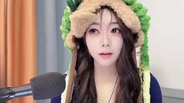 smalldaisy's cam snapshot