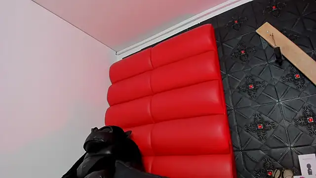 liany_taylor's cam snapshot