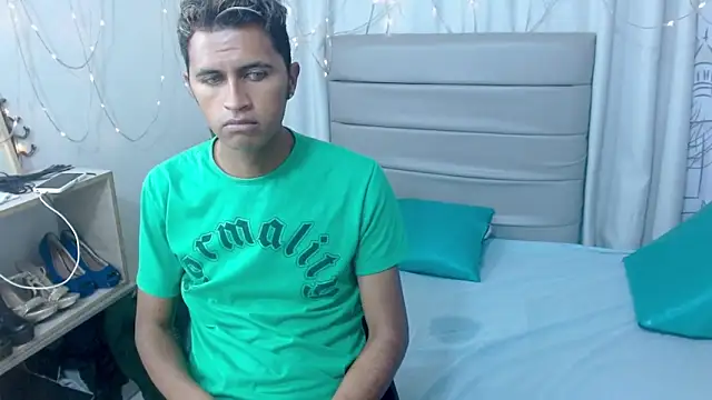 Cecilia_and_Carlos's cam snapshot