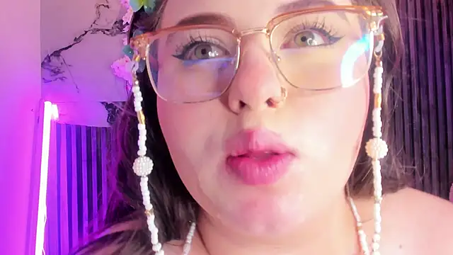 Kitty_Bms_'s cam snapshot