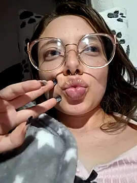 linda-schmidt's cam snapshot