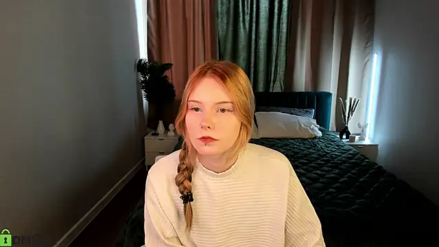 Julia_Anis's cam snapshot